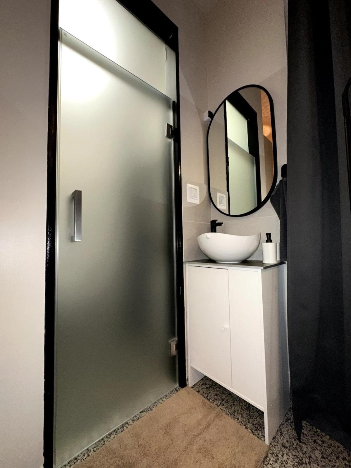 Zen With Vibes, Free Parking, Self Check-in, Wifi & Netflix Apartament *